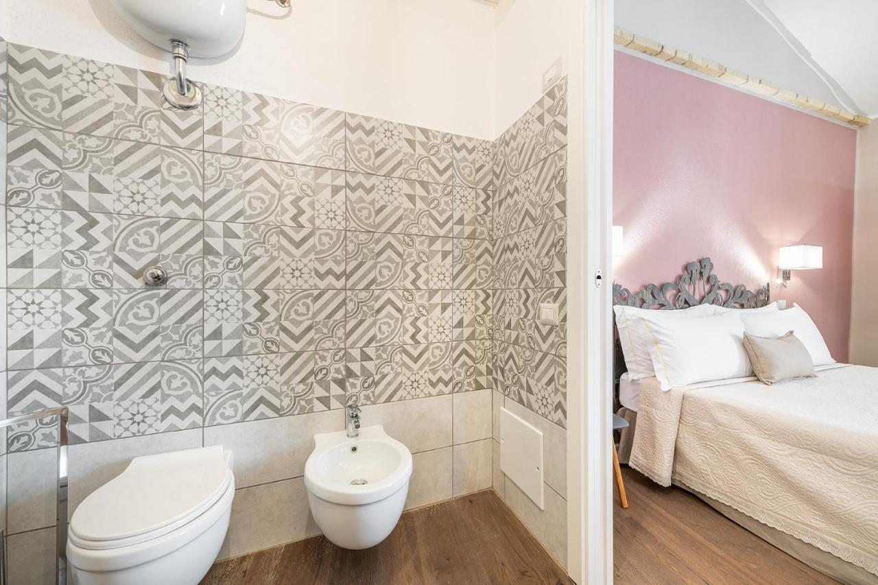 Promenade Boutique Rooms - City Centre Cagliari Eksteriør bilde