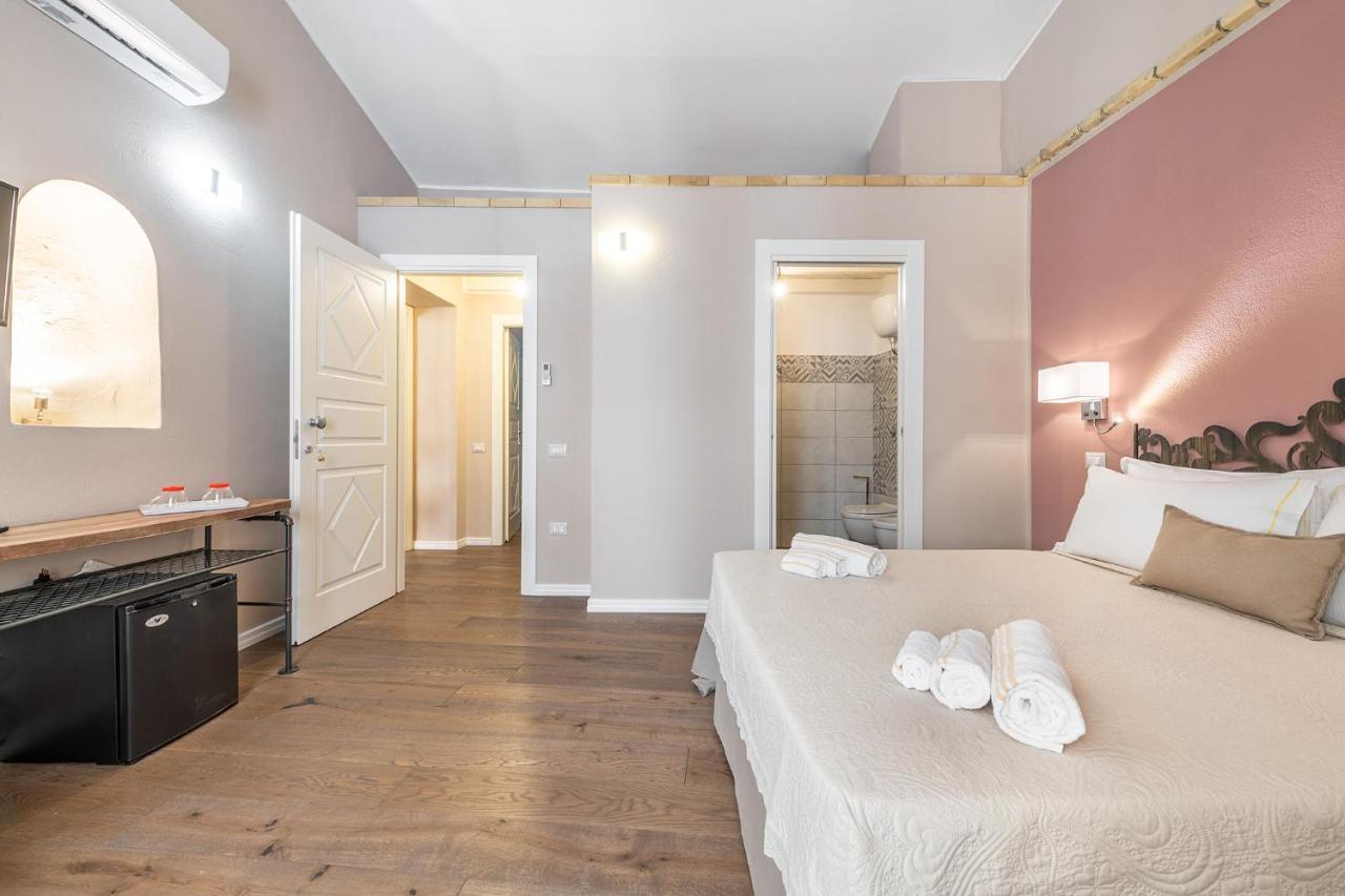 Promenade Boutique Rooms - City Centre Cagliari Eksteriør bilde